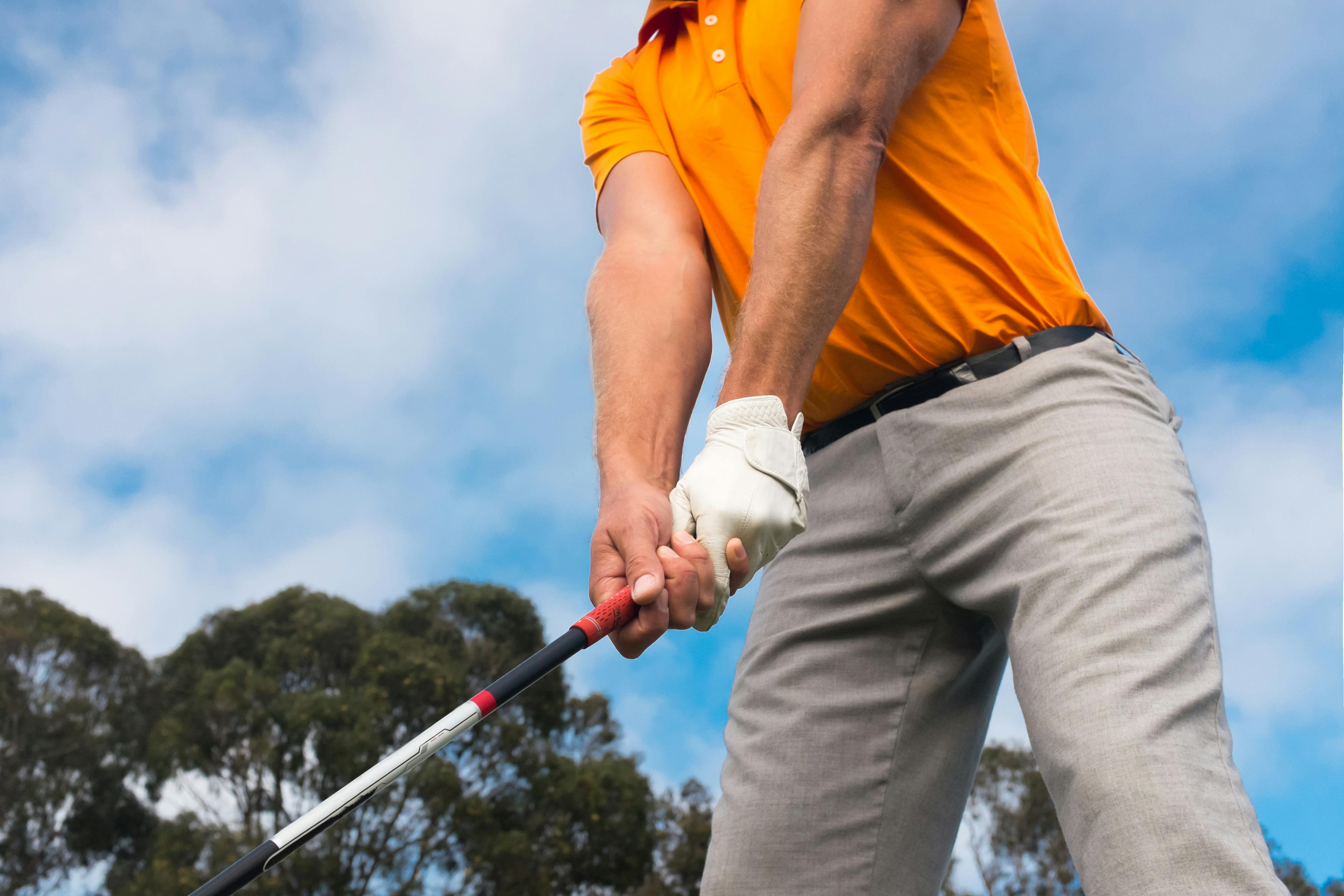 How To Grip a Golf Club