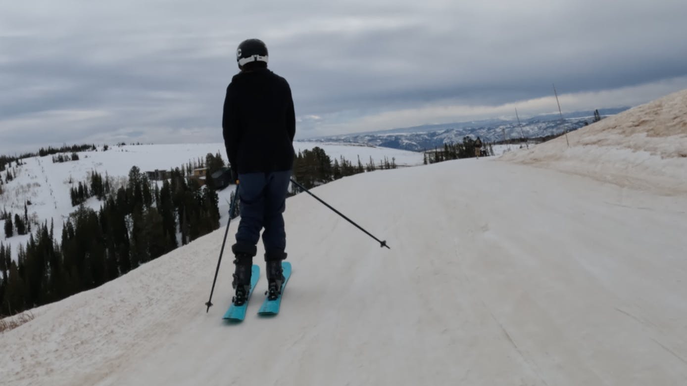A skier on the 2023 Fischer Ranger 102 Women’s Skis.