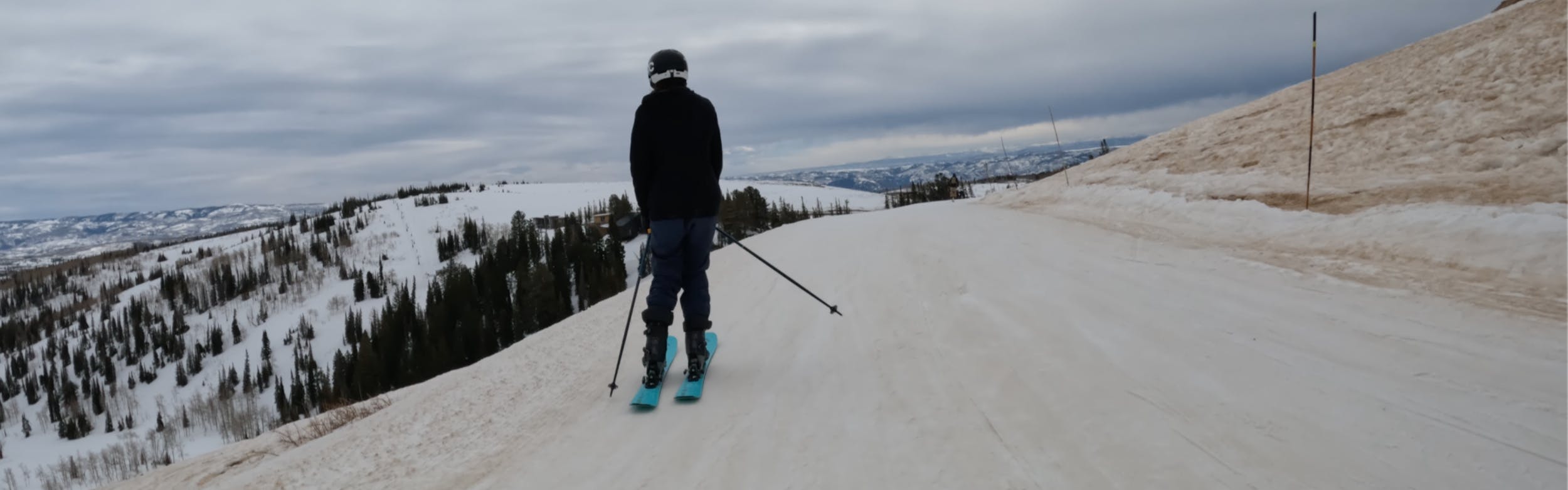 A skier on the 2023 Fischer Ranger 102 Women’s Skis.