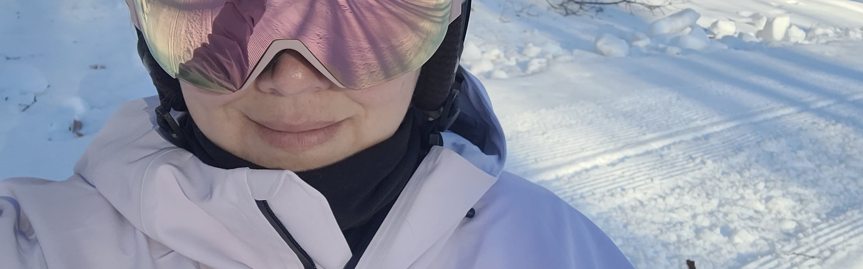 A snowboarder in the The North Face Women's Ceptor Shell Jacket.