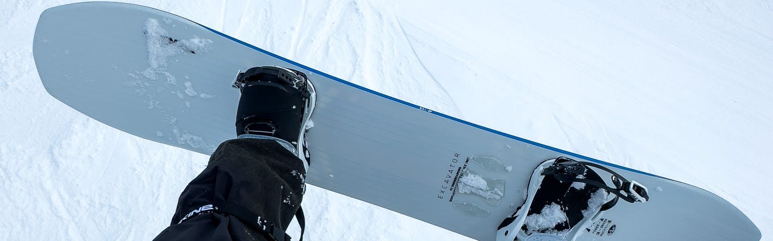 Expert Review: 2023 Roxy XOXO Pro Snowboard [with Video]