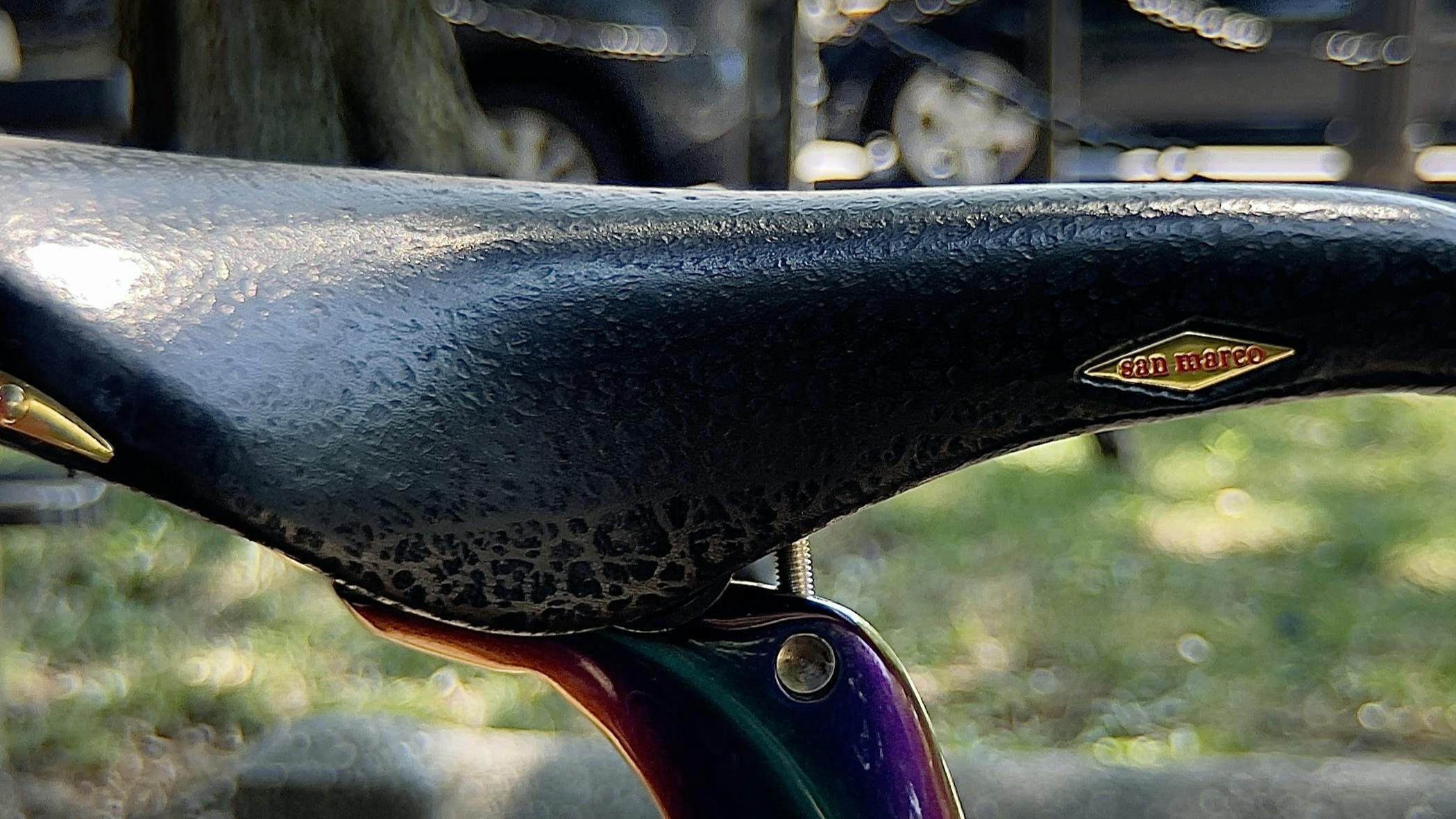 A bike saddle. 
