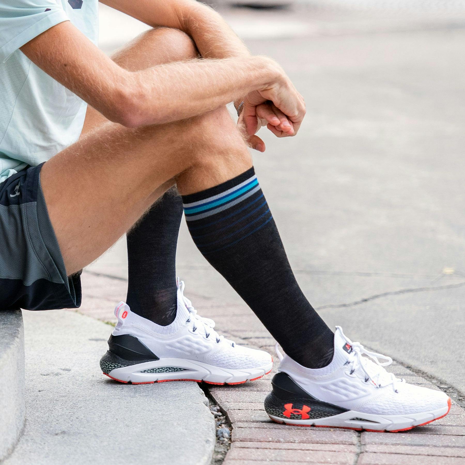 Darn Tough Men's Stride Over-the-Calf Ultra-Lightweight Sock