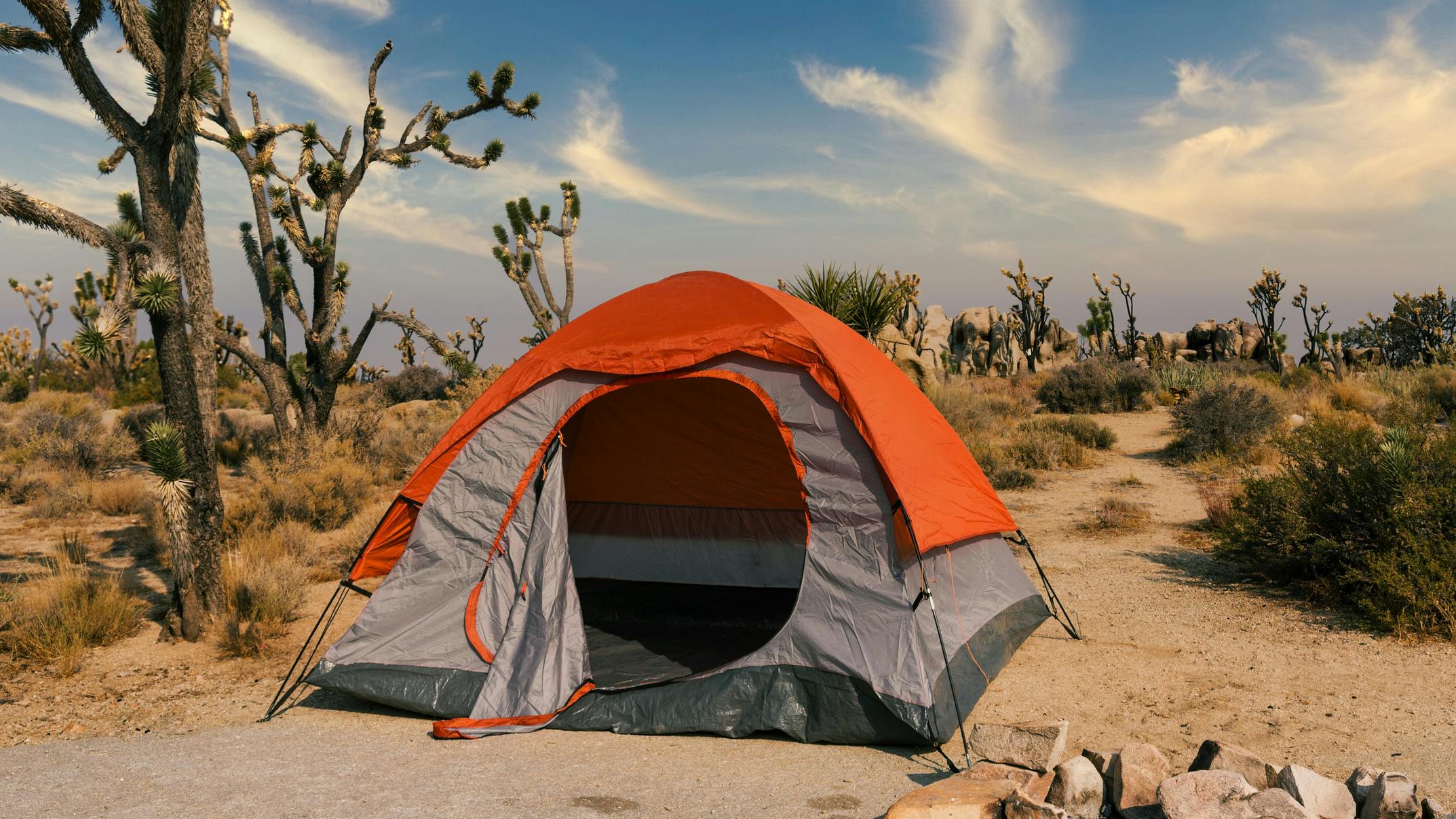A tent in the Californian desert