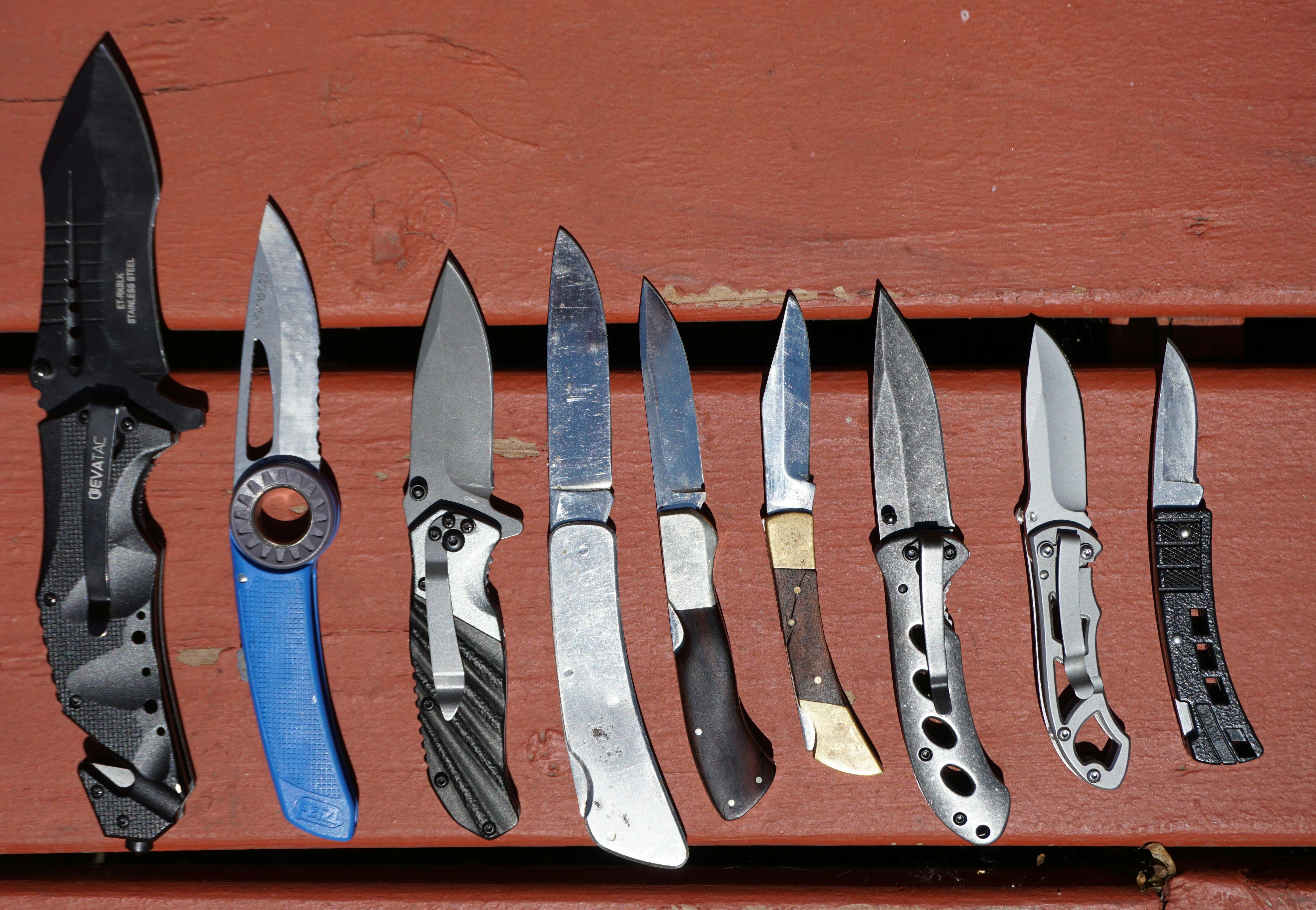 How to Choose a Knife for Backpacking