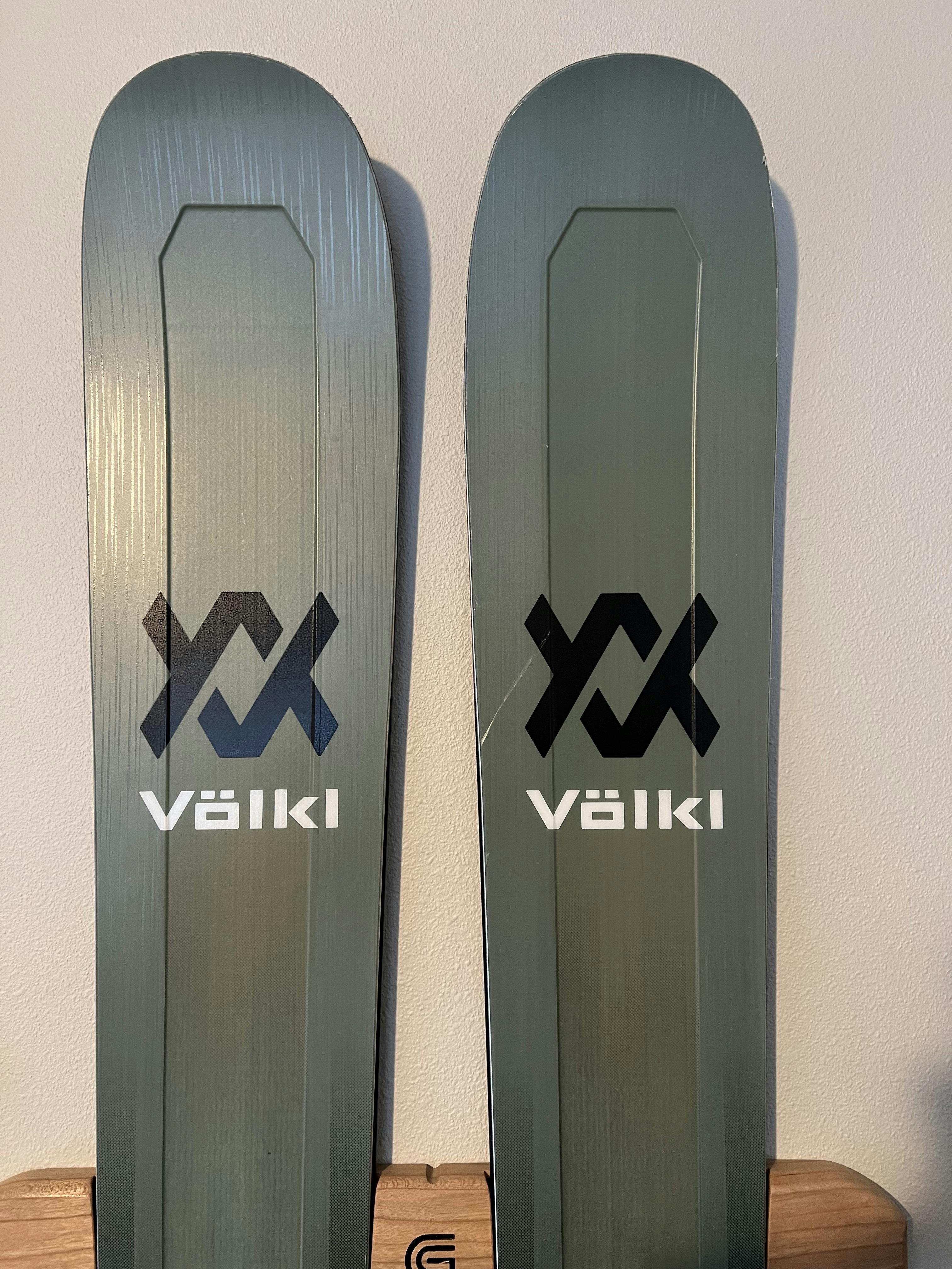 Expert Review: Völkl Mantra 102 Skis · 2022 | Curated.com