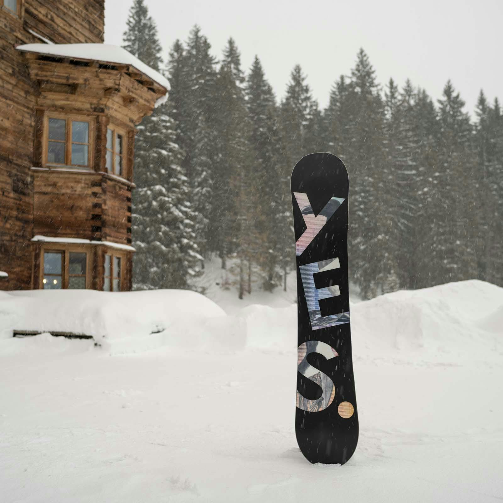 Yes. Hel Yes. Snowboard · Women's · 2023 · 155 cm