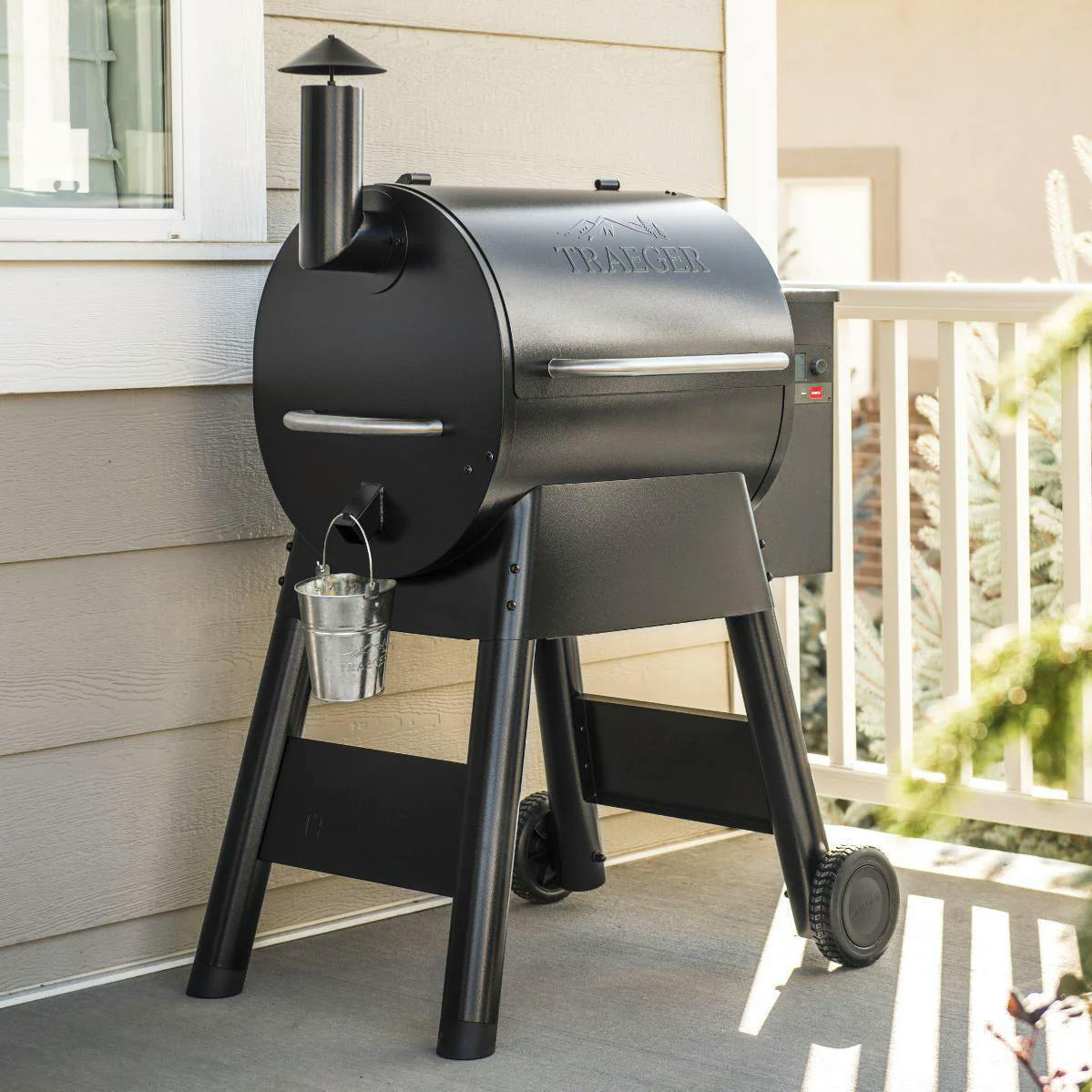 Traeger Pro 575 Wi-Fi Controlled Wood Pellet Grill with WiFire · 41 in.