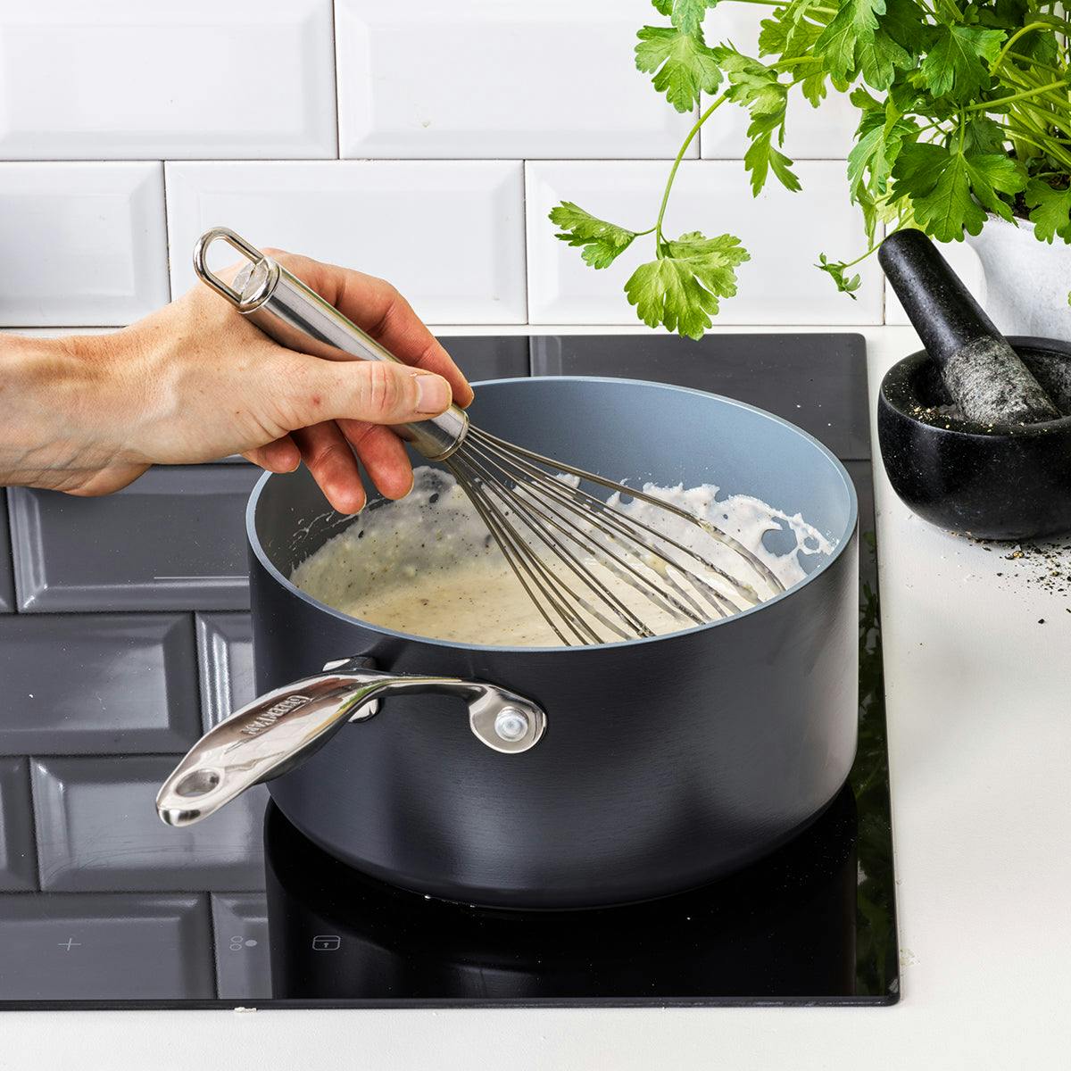 Greenpan - Valencia Pro Ceramic Nonstick Cookware, 11 Piece Set – Kitchen  Store & More