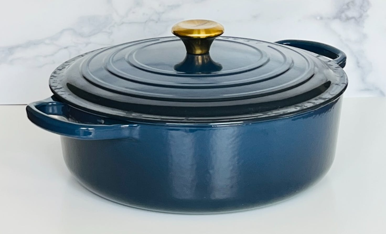 The Le Creuset 6.75 qt. Round Dutch Oven with the lid on. 
