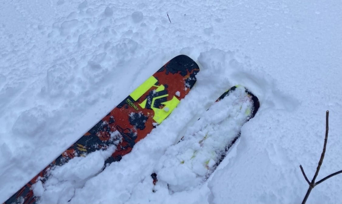 Top down view of the K2 Reckoner skis. 