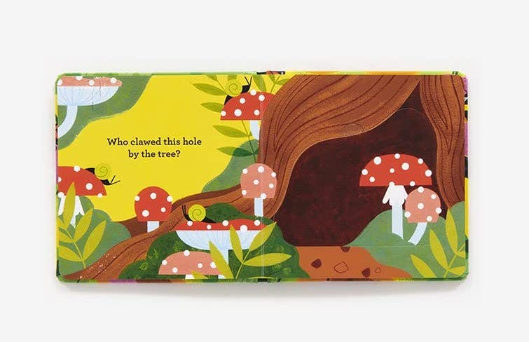 Abrams Publishing Who Dug This Hole? Board Book