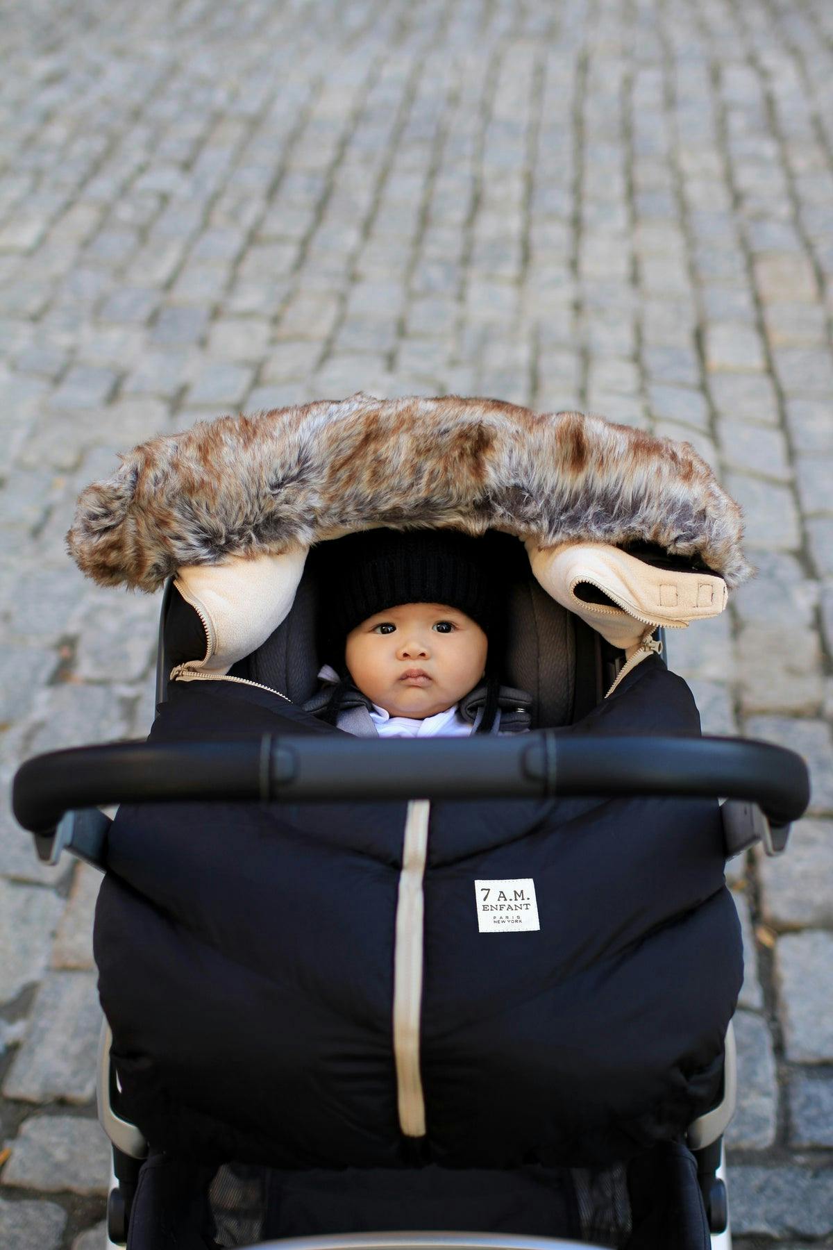 7 AM Enfant Car Seat Cocoon Tundra Collection · Black With Faux Fur