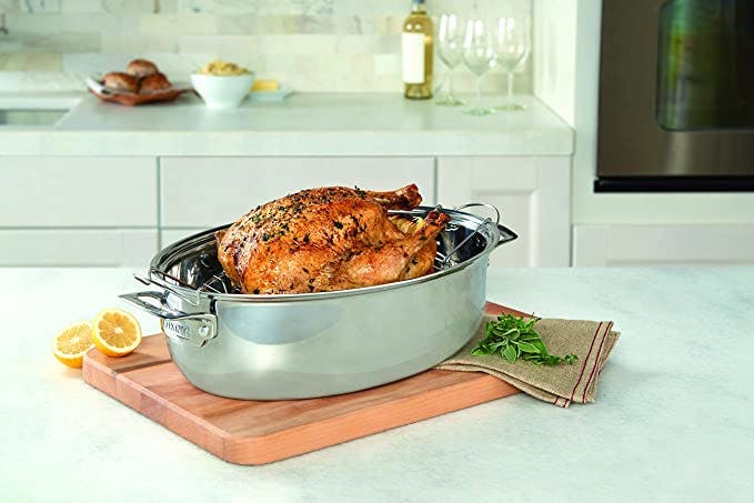 Viking 3-in-1 8.6-Quart Die Cast Oval Roaster with BONUS Glass Basting Lid