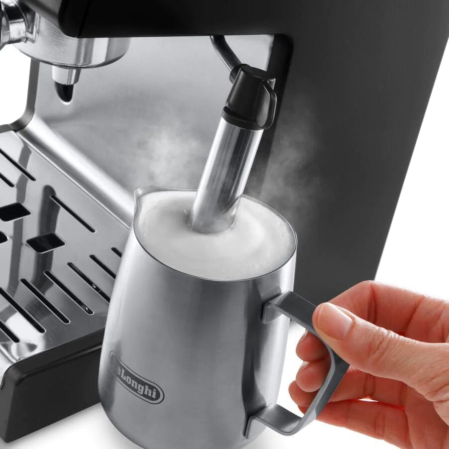 DeLonghi 15 Bar Espresso & Cappuccino Machine with Advanced Cappuccino System