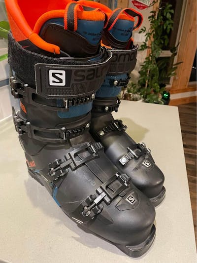 Side of the Salomon S/Pro 120 Ski Boots · 2021.