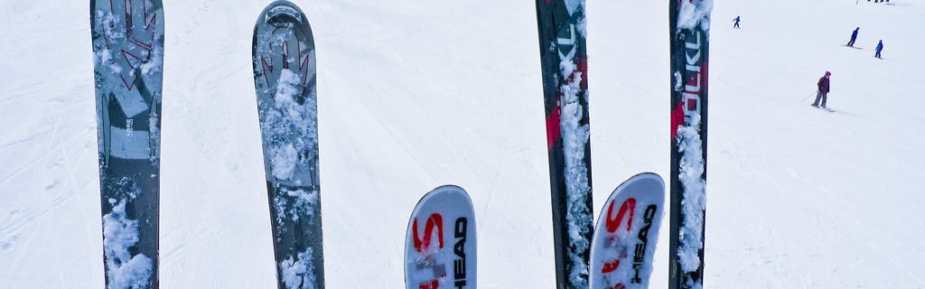 Antecedent gespannen Componist The Best Beginner Skis for Women | Curated.com