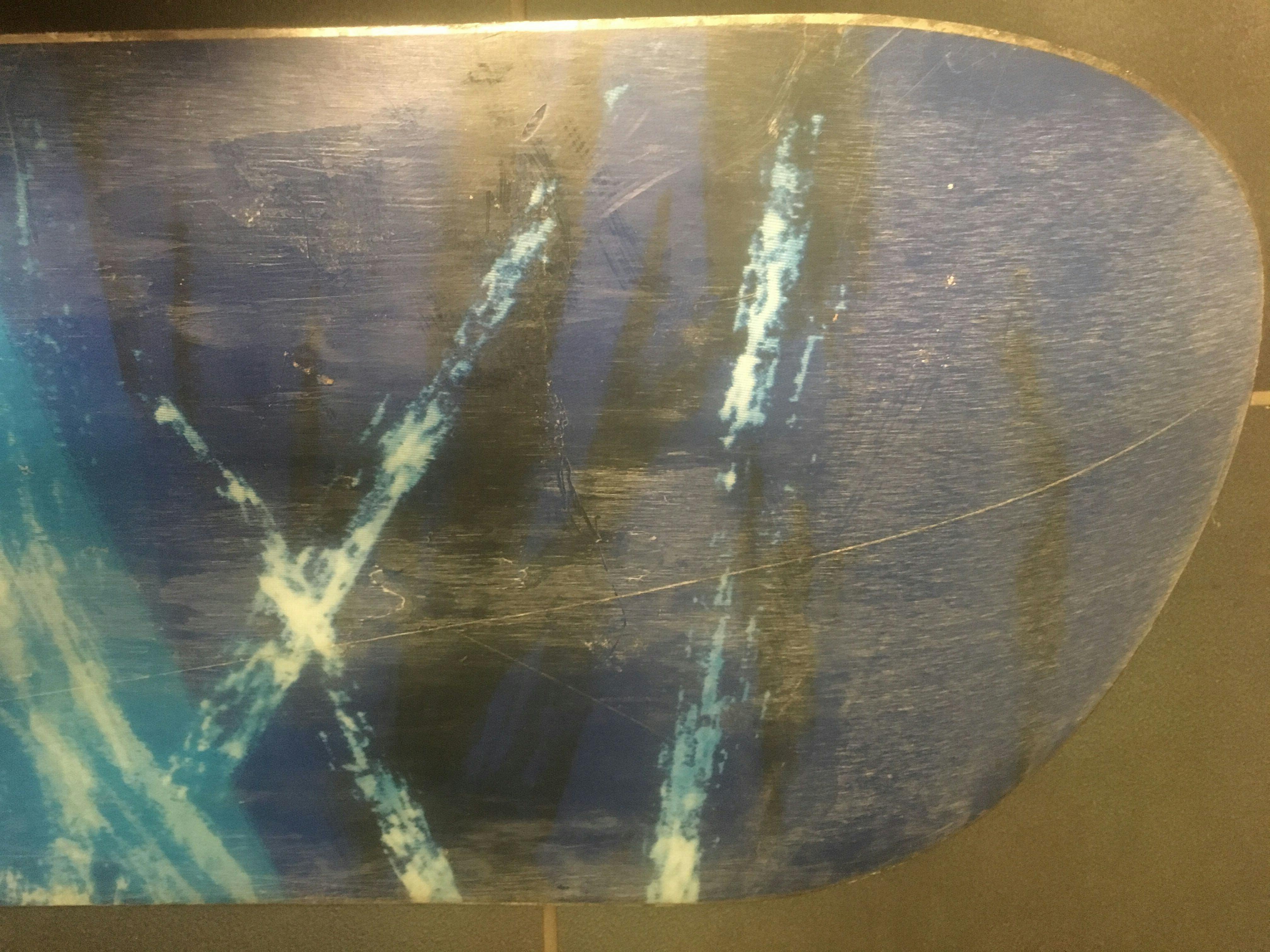 Base burn on the bottom of a ski