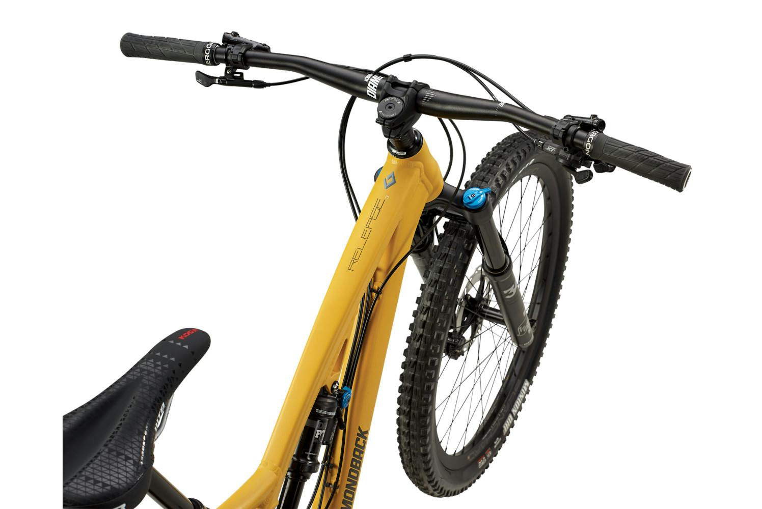 Diamondback Release 3 Mountain Bike · Curry Yellow Matte · XL