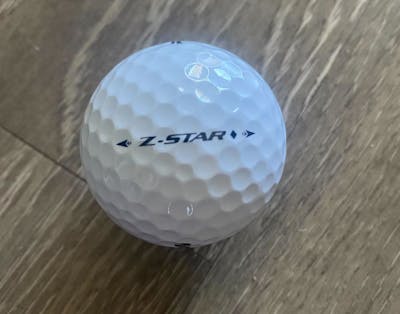 Alignment line of the Srixon Z-Star Diamond Golf Ball.