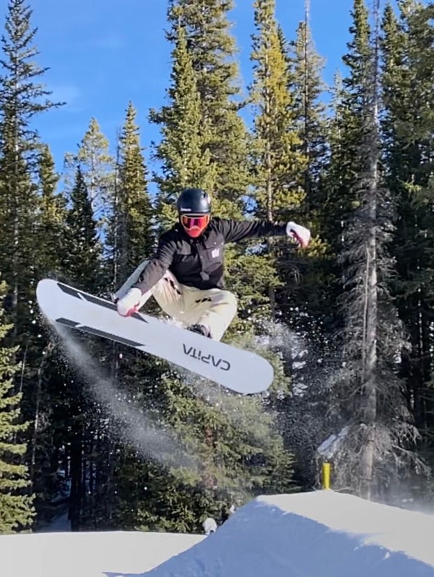 Snowboard Expert Cameron Dean