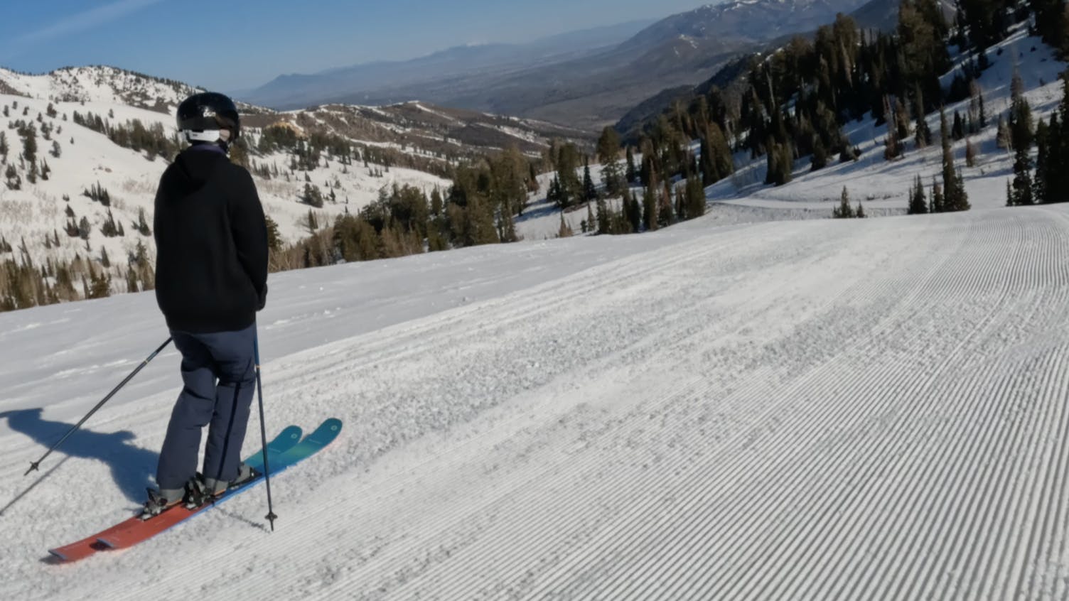 A skier on the 2023 Blizzard Sheeva 10 skis. 