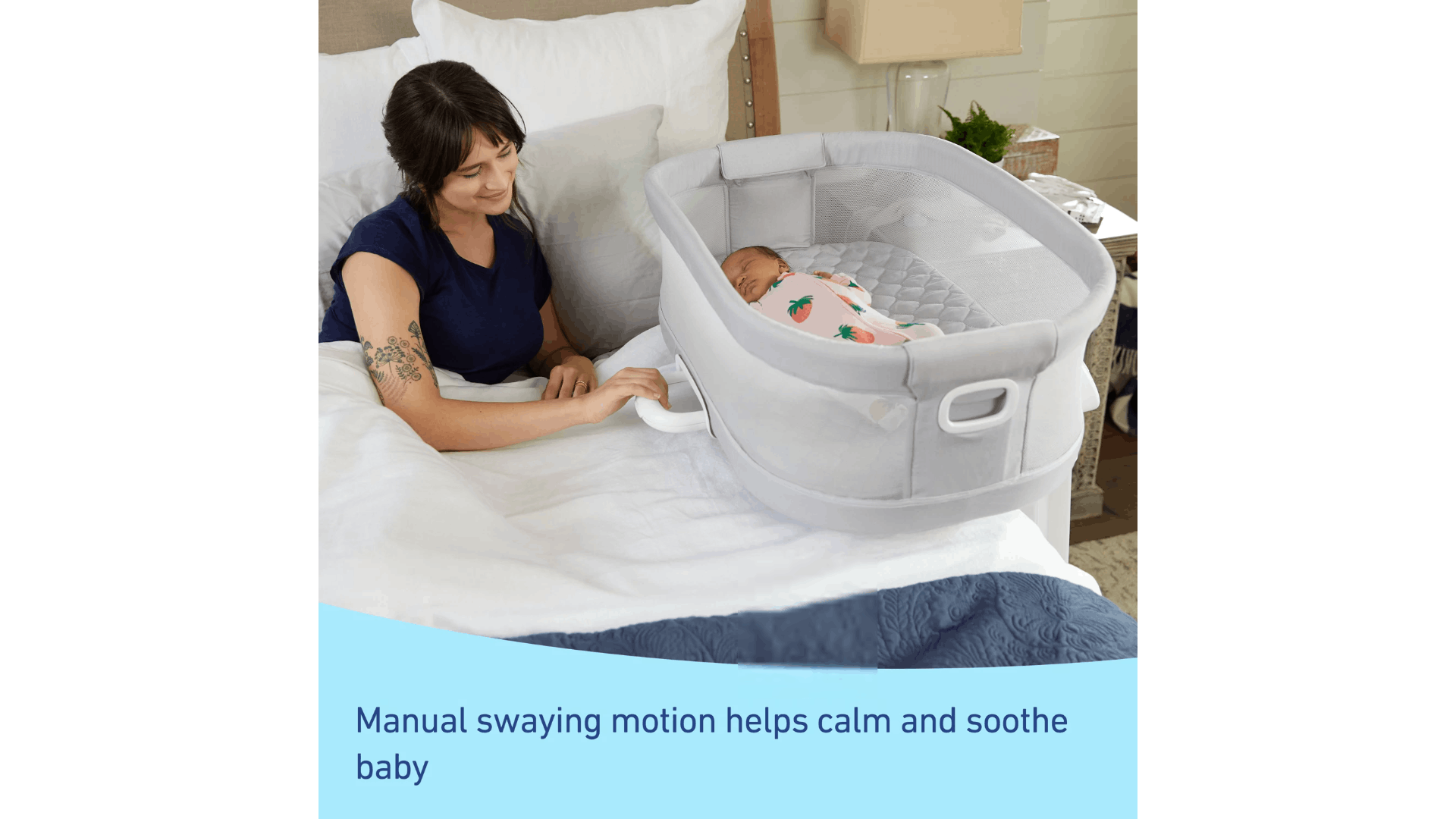 Graco DreamMore™ Bedside Bassinet Deluxe with Calming Motion