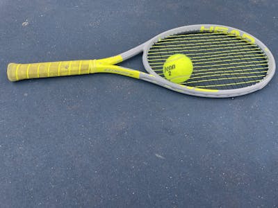 The Head Extreme MP racquet.