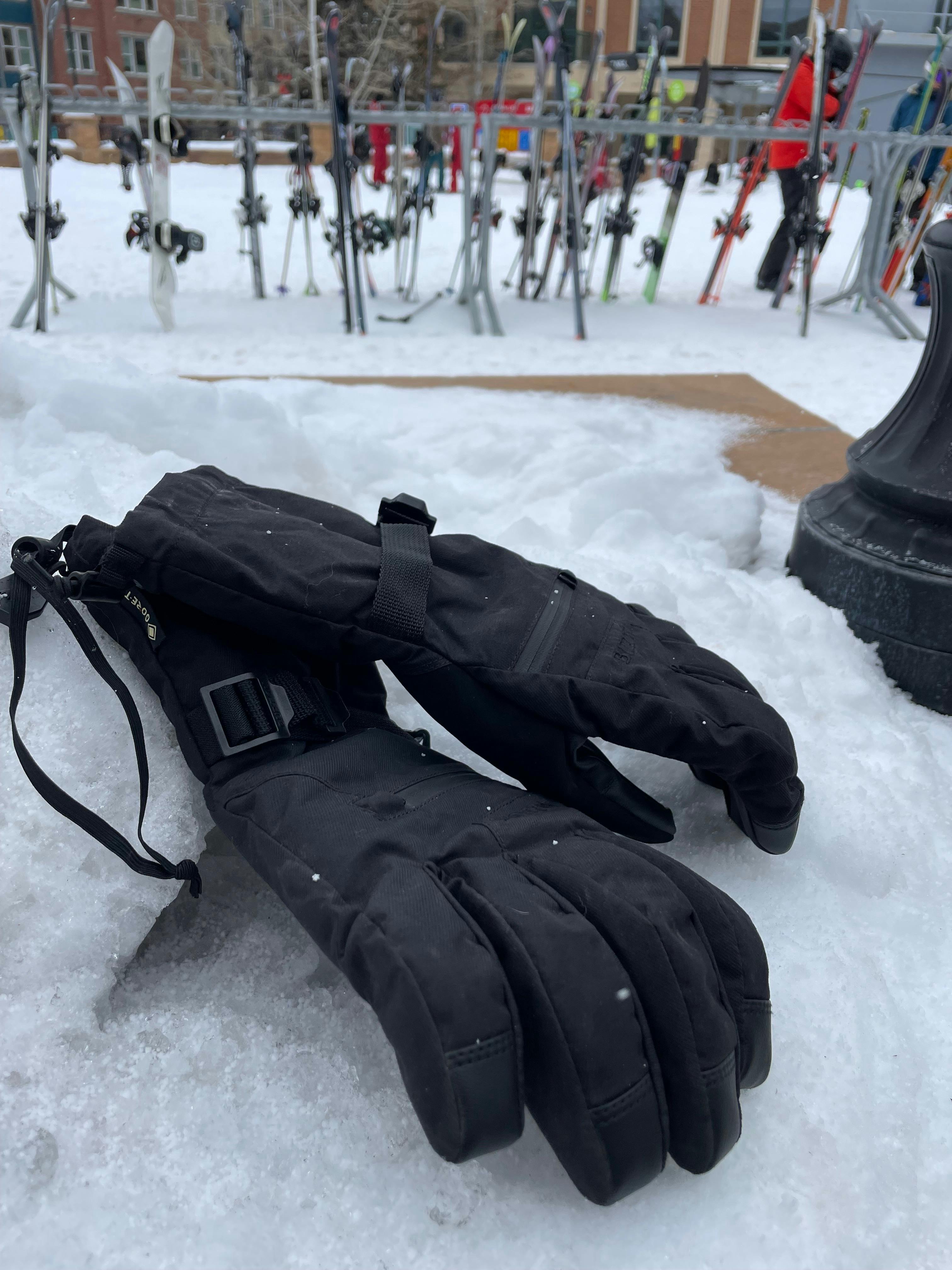 Expert Review Burton Men s Profile Gloves Curated