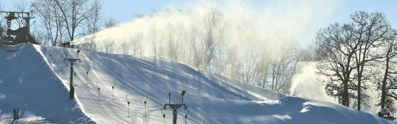 Experts prefer artificial snow for winter sports 