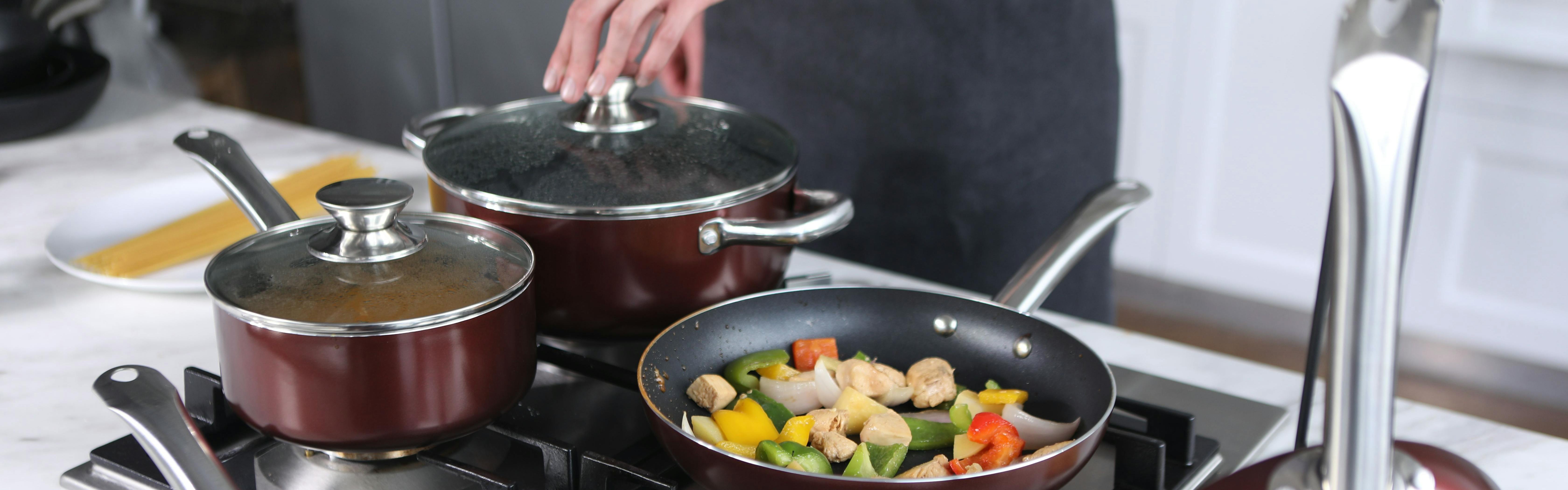 Kitchen Pots and Pans Buying Guide: Cast-Iron Skillet, Stock Pot