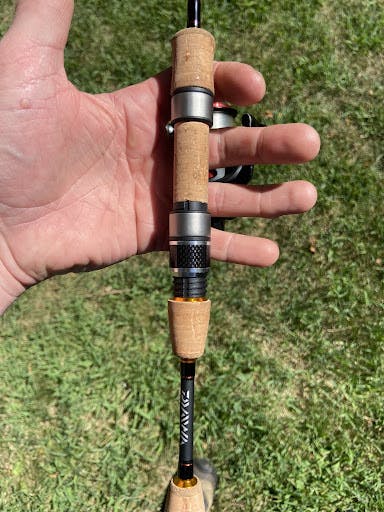 Compact and lightweight fishing rod Ideal for travel and outdoor