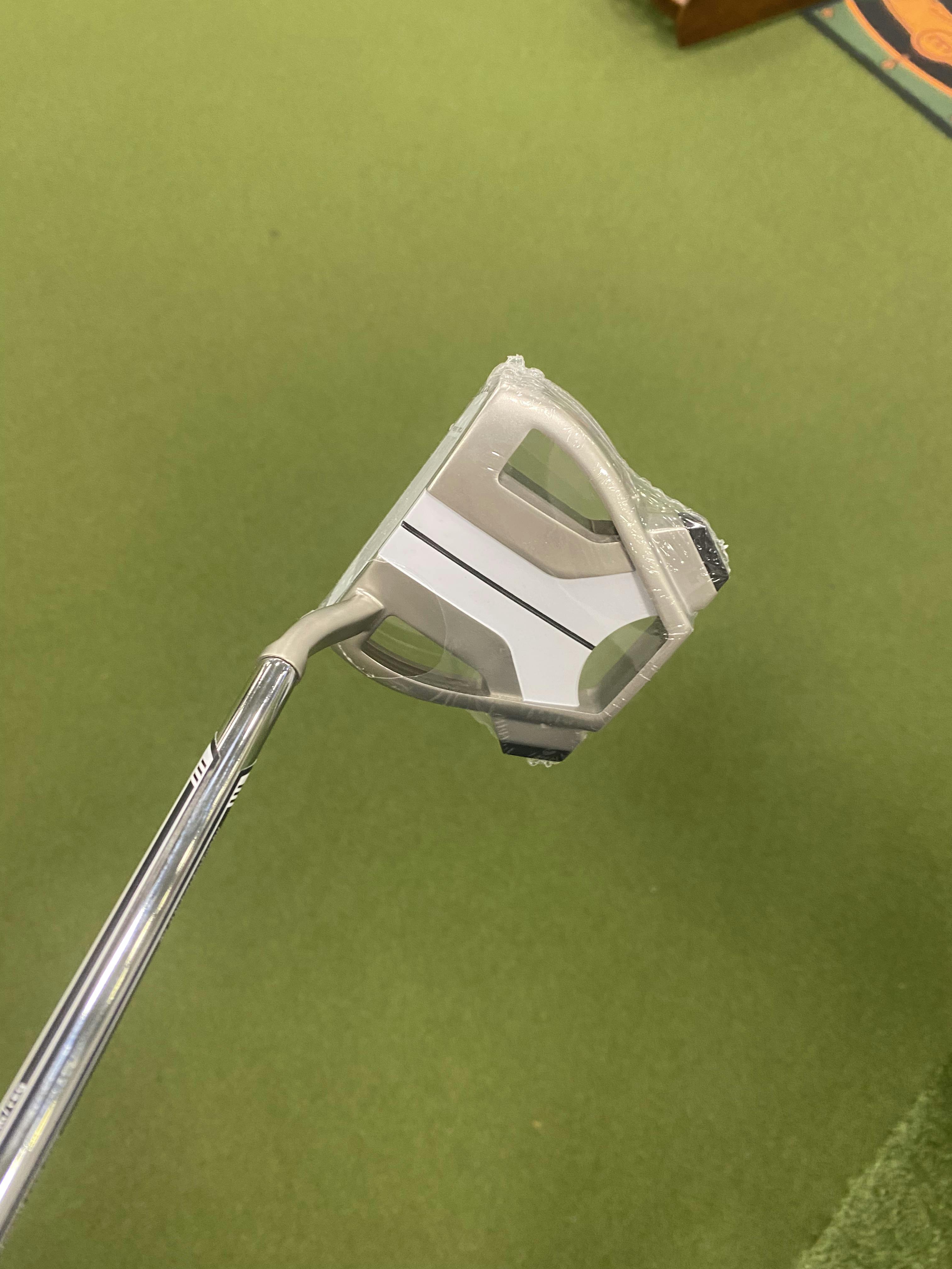 Expert Review: TaylorMade Spider X Hydroblast #9 Putter | Curated.com