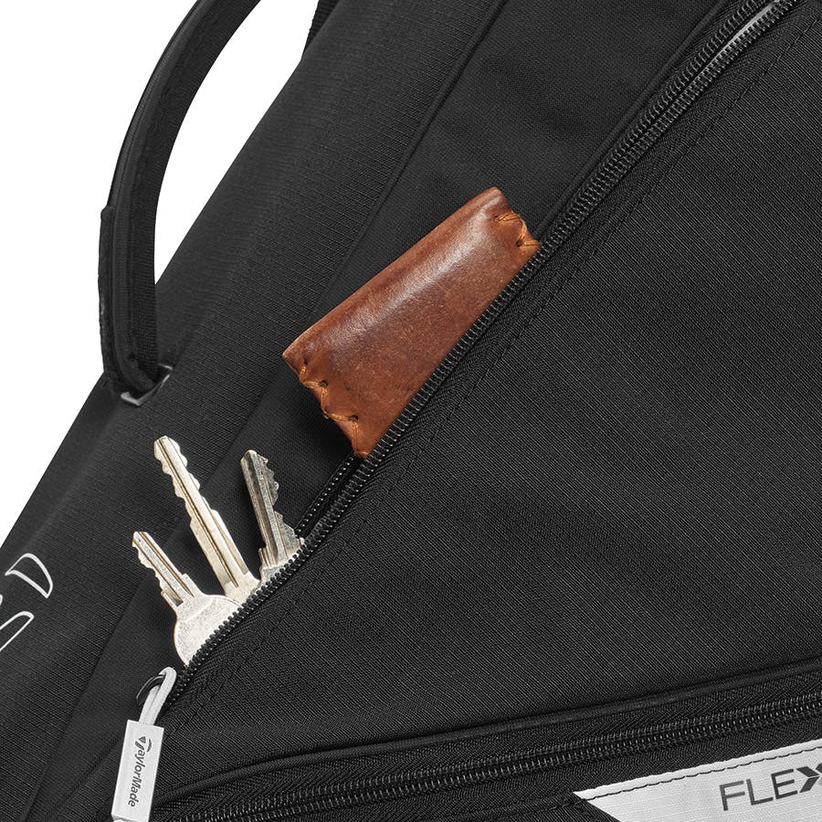 TaylorMade 2022 FlexTech Lite Stand Bag · Black