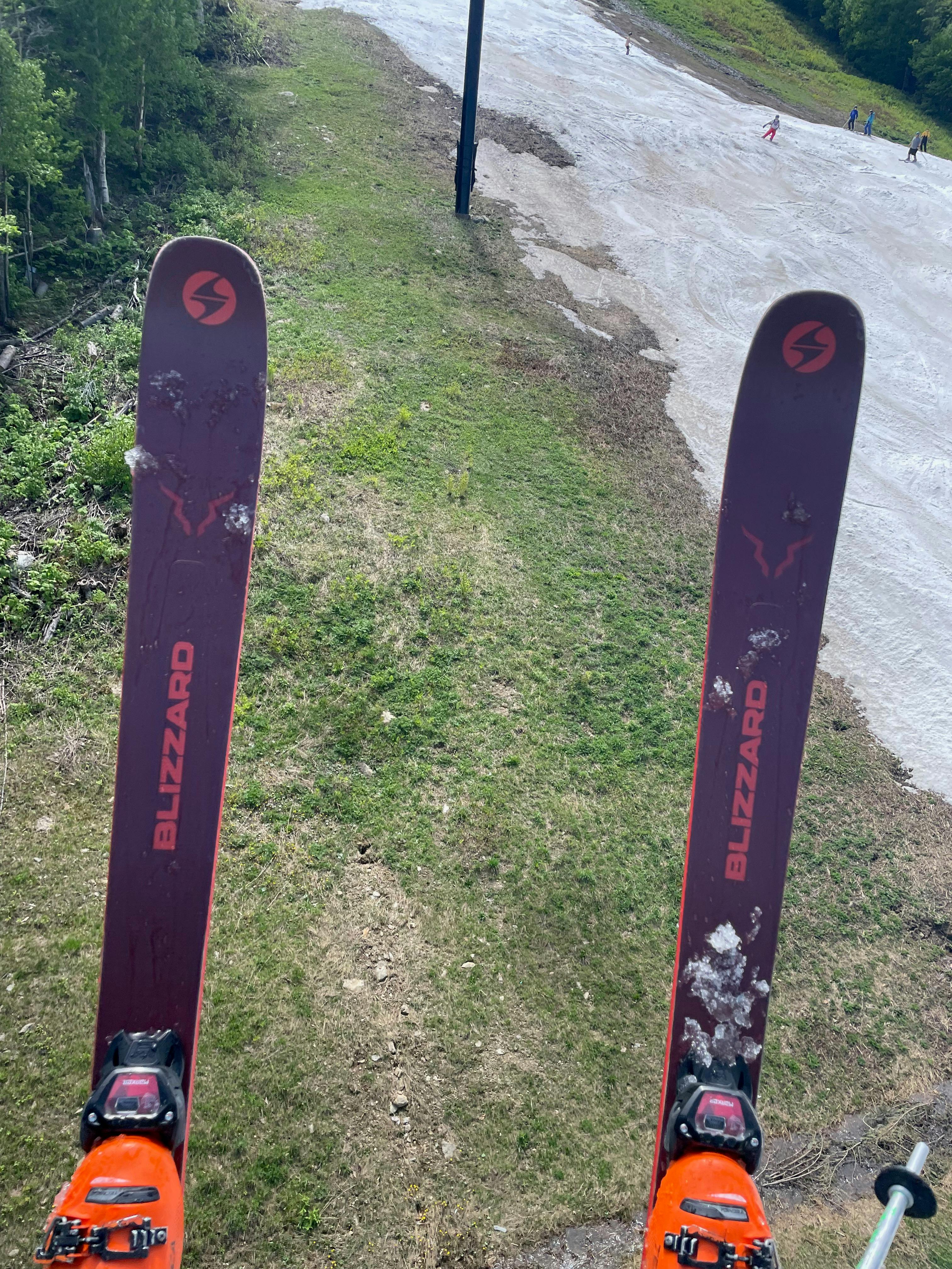Expert Review: Blizzard Rustler 9 Skis | Curated.com
