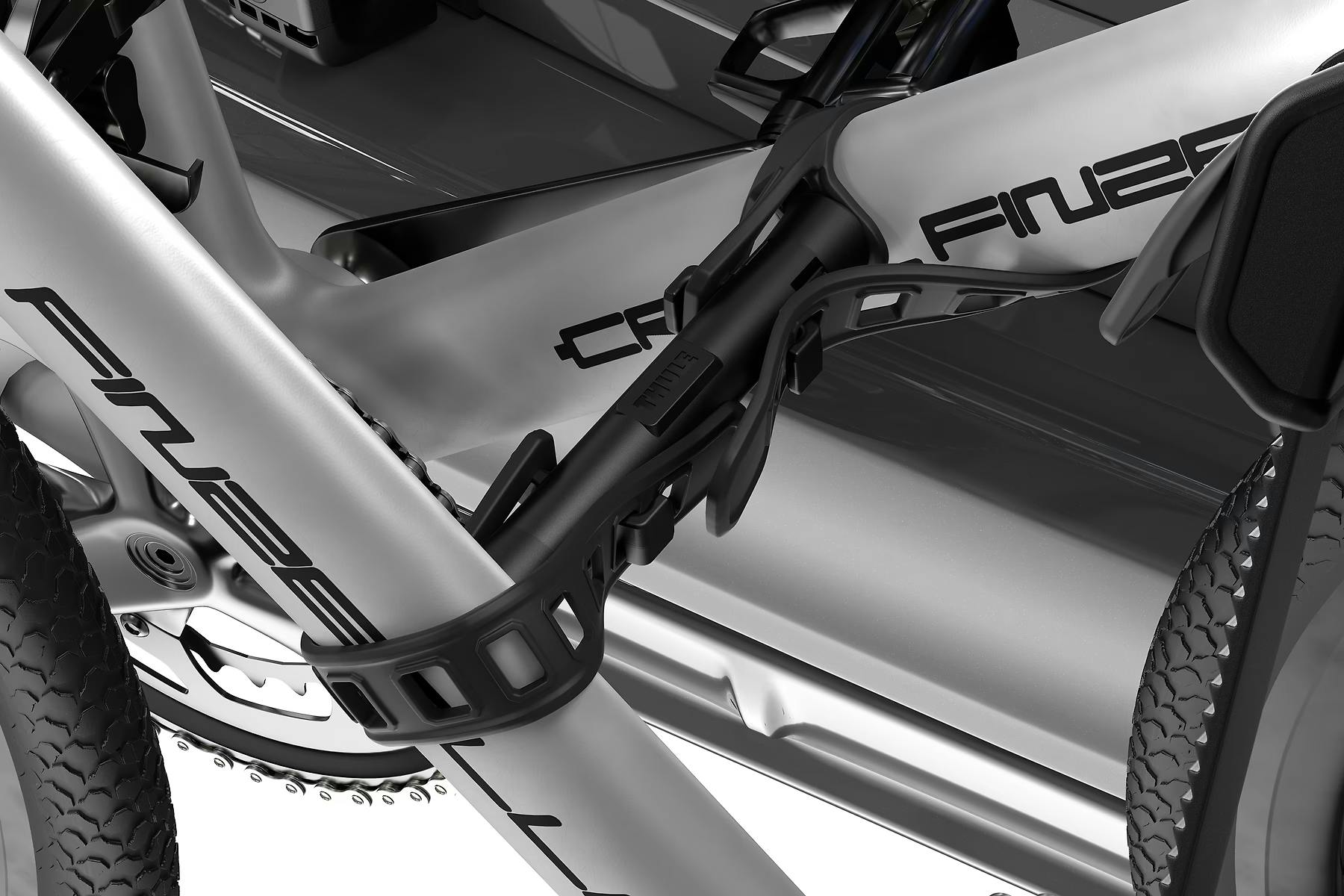 Thule OutWay Hanging 3-Bike Trunk Bike Car Rack · Black/Aluminum
