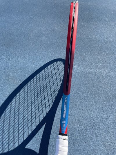 Edge of the Yonex VCore 100 Racquet.