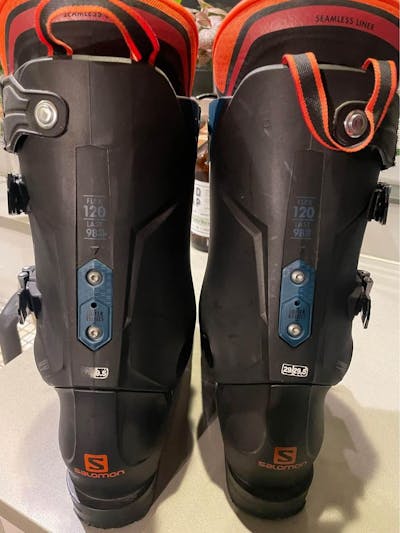 Back of the Salomon S/Pro 120 Ski Boots · 2021.