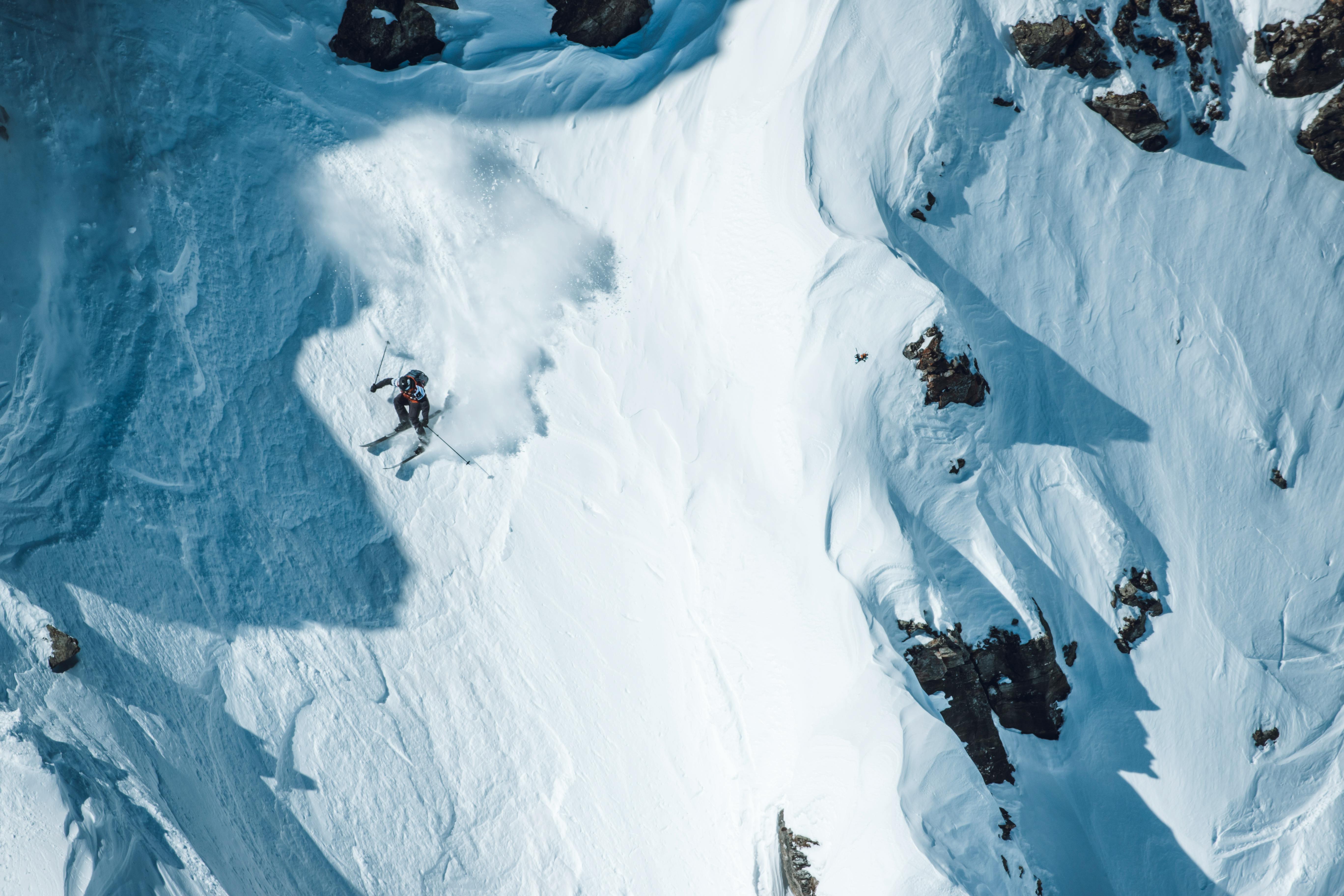 A skier makes their way downhill at the FWT. 