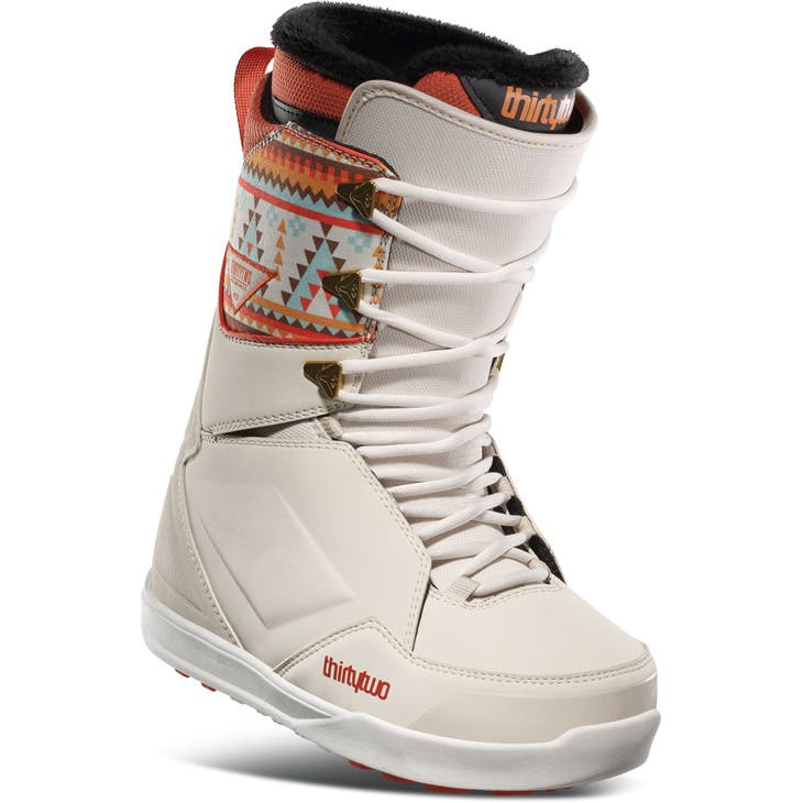 32 maven snowboard boots