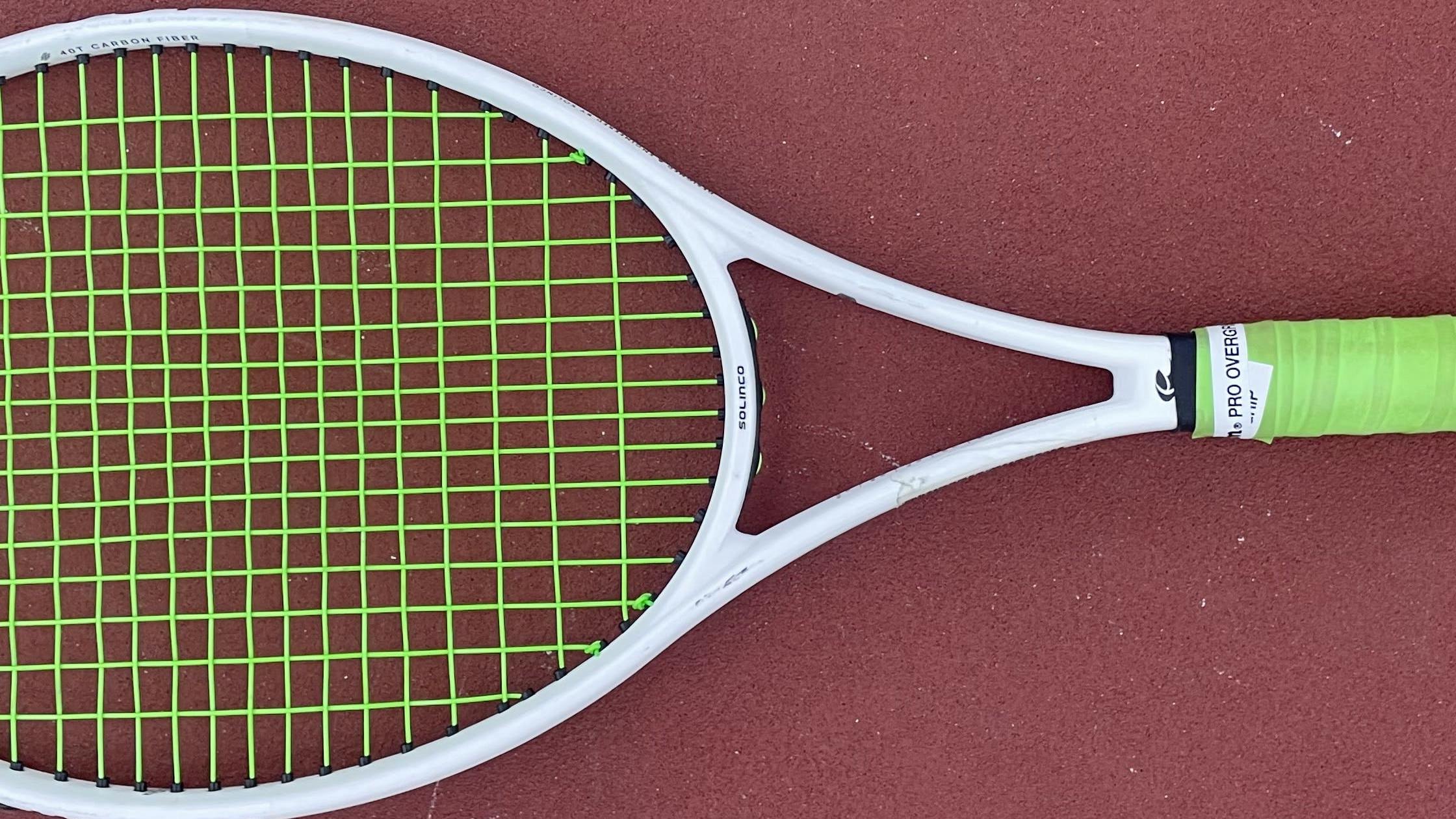 The Solinco Whiteout 305 (98) tennis racquet.