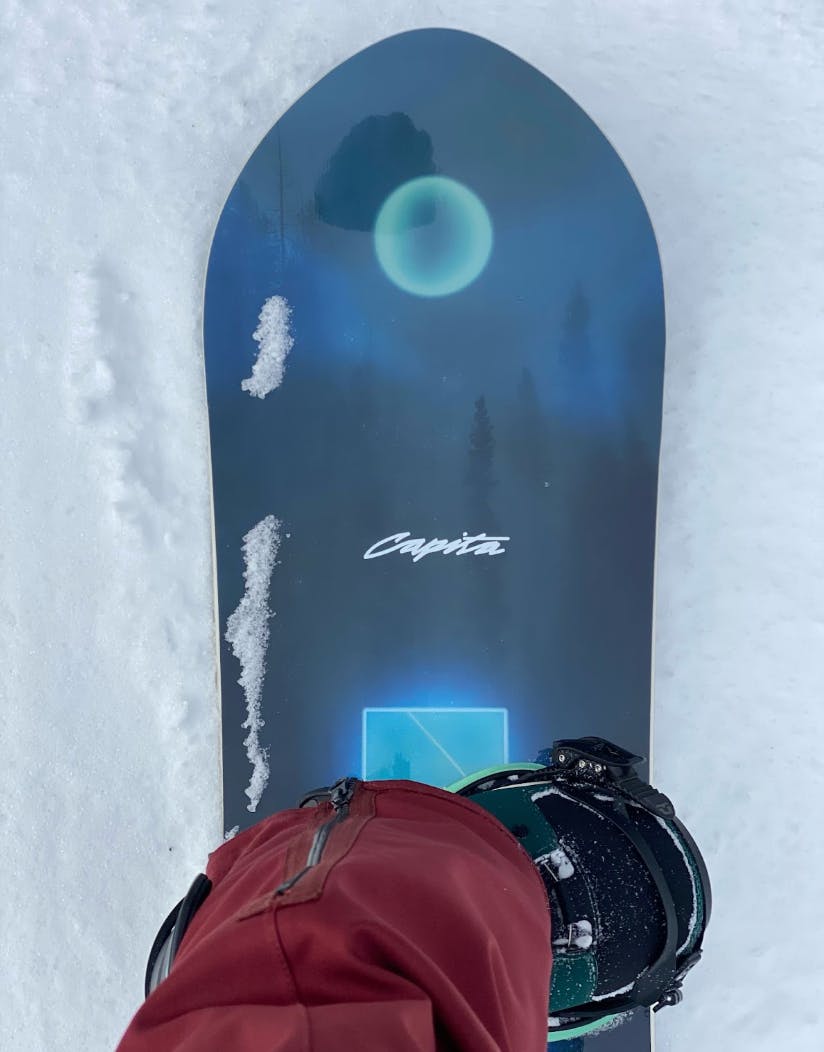 Top down view of the edge of the Capita Equalizer Snowboard.
