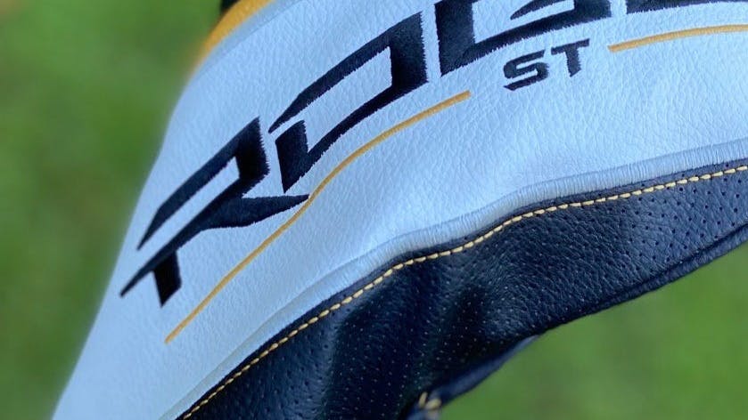 Top of Headcover of the Callaway Rogue ST Max Driver.