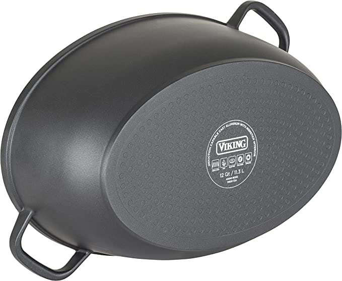 Viking 3-Ply Oval Roaster 8.5-Quart with Metal Induction Lid Rack