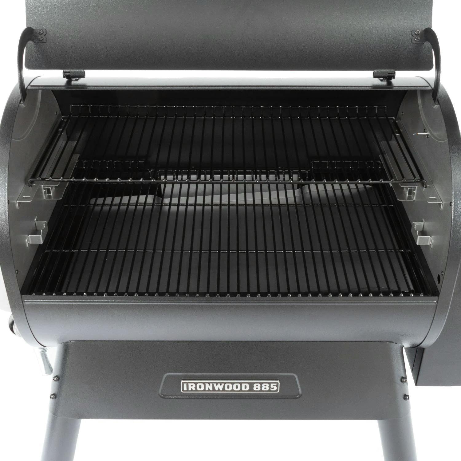 Traeger Ironwood 650 Wi-Fi Controlled Wood Pellet Grill with WiFire & Pellet Sensor · 46 in.