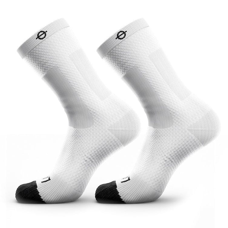 Product image of the Lasso Men's Athletic Compression Crew Socks 2.0.