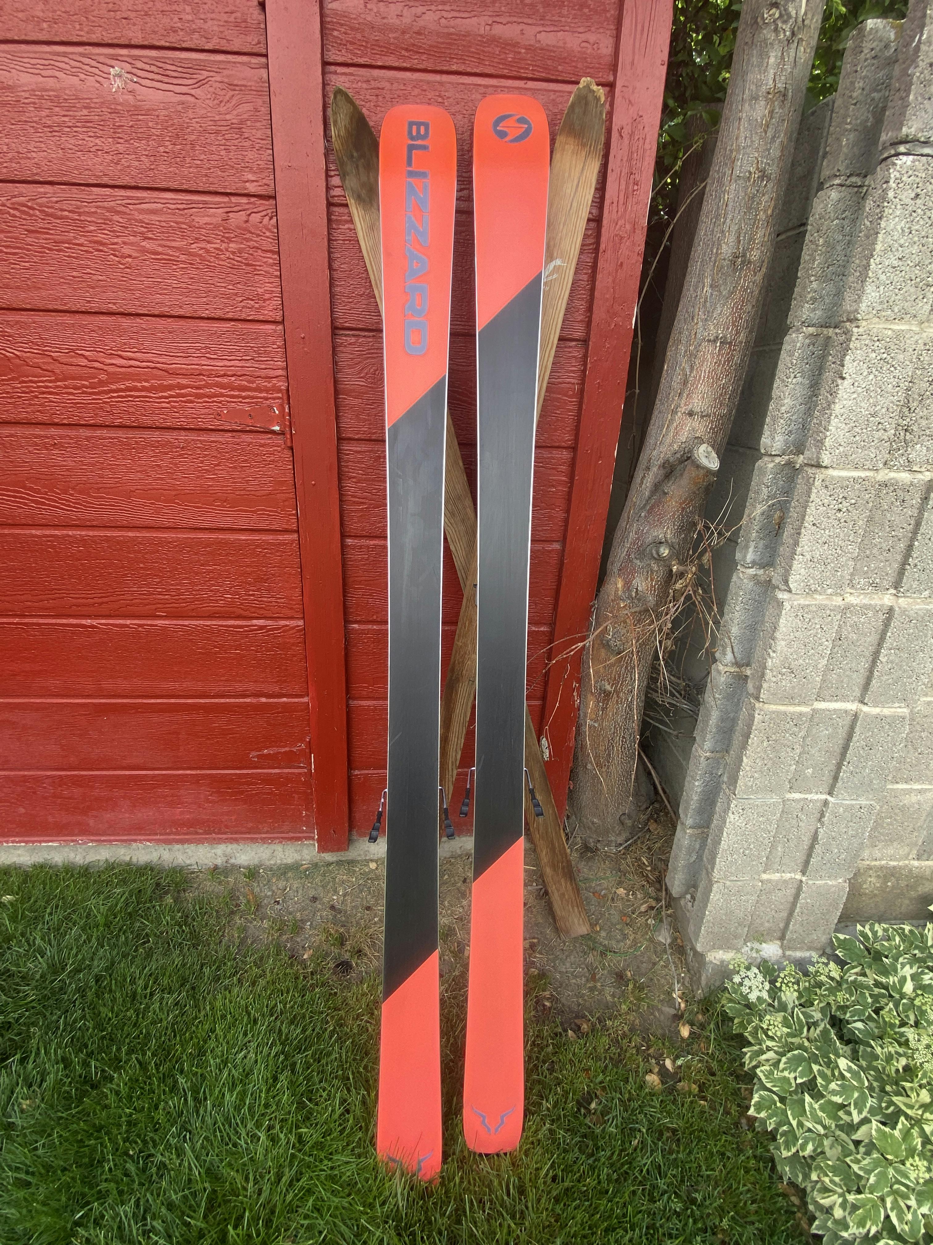 The bottom of the Blizzard Brahma 88 skis.