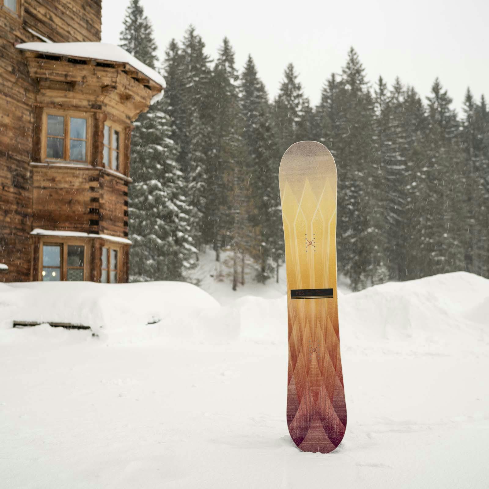 Yes. Hello Snowboard · Women's · 2023 · 149 cm