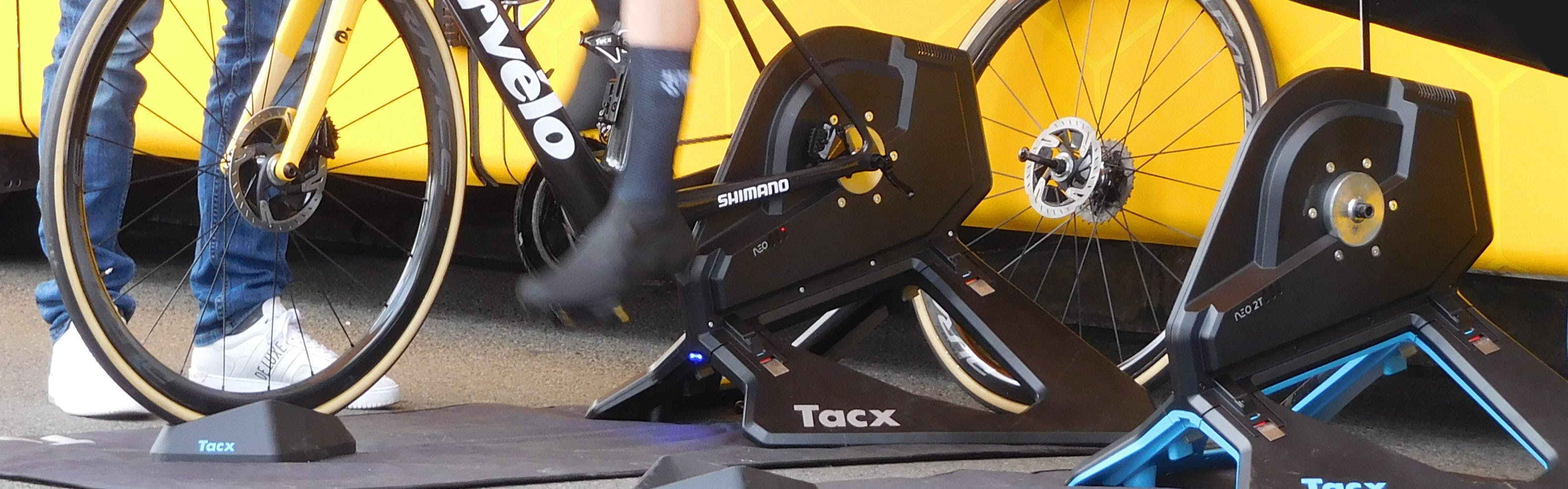 Professional cyclist Sam Oomen using a Tacx trainer.