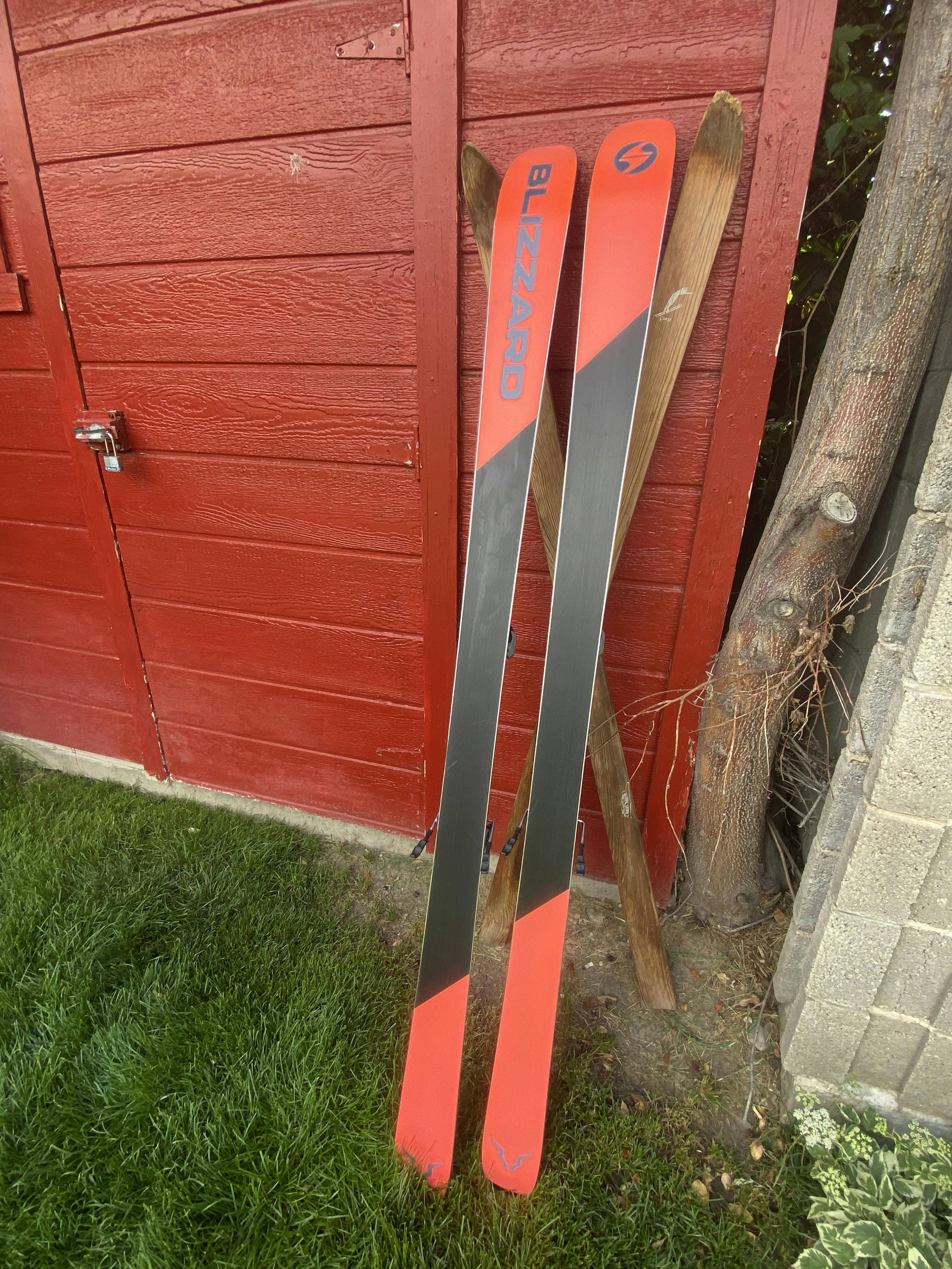 The bottom of the Blizzard Brahma 88 skis.